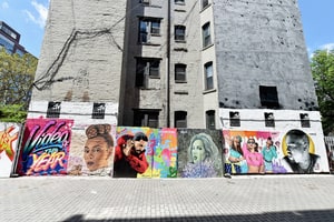 Beyonce, Adele, Lead, 2016, MTV, VMA, Nominations, Mural