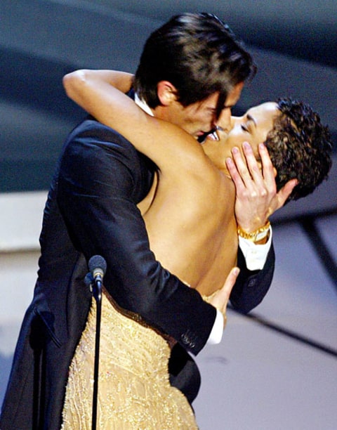 Adrien Brody Makes Out With Halle Berry, 2003