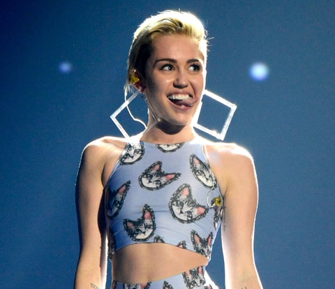Miley Cyrus to Perform in Times Square on New Year's Eve - Us Weekly
Miley Cyrus