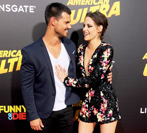 Kristen Stewart, Taylor Lautner Entertainment Weekly #1061/1062 2009 New Kristen Stewart, Taylor Lautner Entertainment Weekly #1061/1062 2009 New