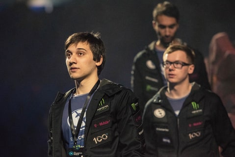Arteezy at Shanghai Major