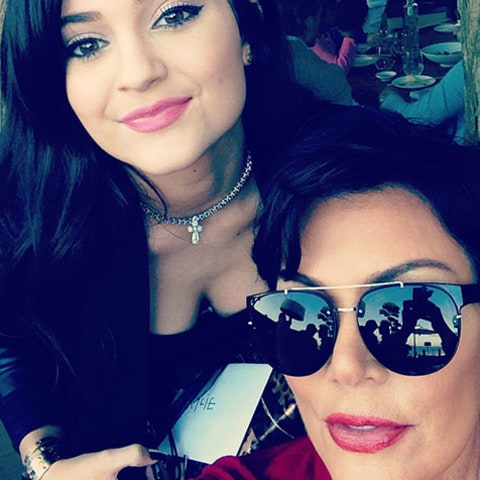 Kris jenner date of birth