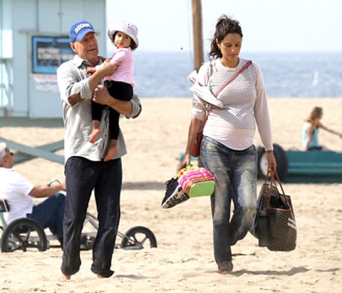 Bruce Willis, Daughter Mabel, 21 Months, Beach Time With ...