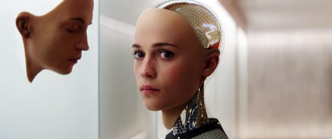 Alicia Vikander in