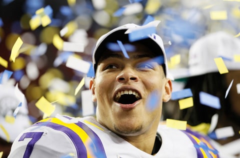 Celebrating the SEC Championship on December 3, 2011 in Atlanta, Georgia.