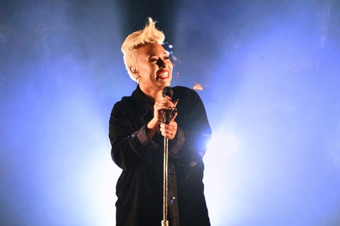 Emeli Sande performs on stage at St John-at-Hackney Church on October 6, 2016 in London, England.