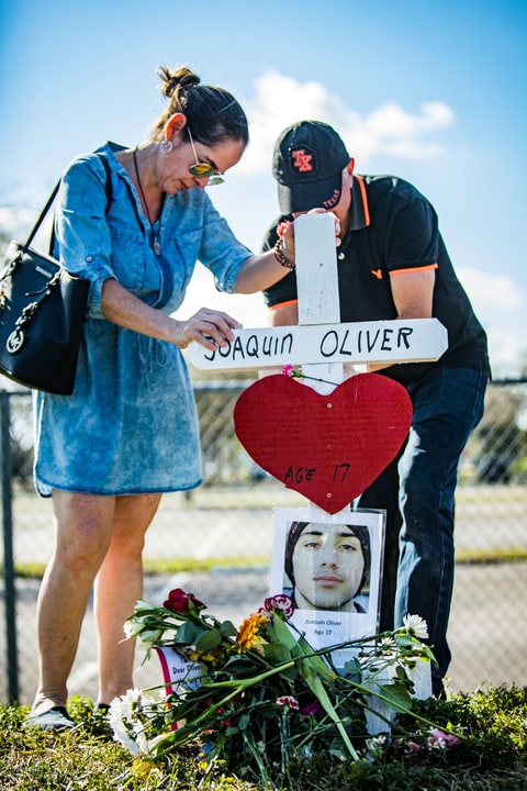 People from all over South Florida come to pay their respects to the victims of the Marjorie Stoneman Douglas High School. Aftermath of the shooting at Stoneman Douglas High School, Parkland, Florida.