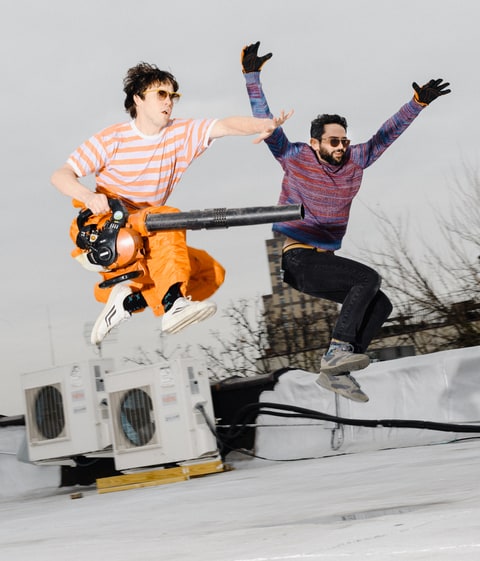 Andrew VanWyngarden Ben Goldwasser mgmt