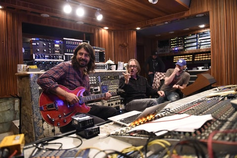 Dave Grohl with Butch Vig in Studio Sonic Highways HBO show