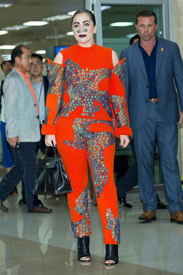 1408204198_lady-gaga-z.jpg