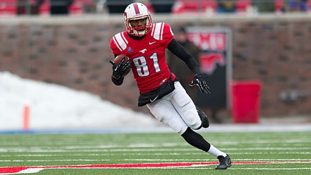 Whitfield Quarterback Academy Qb Training Camps The Ravens Have Interest In Kevin Hogan Usatsi