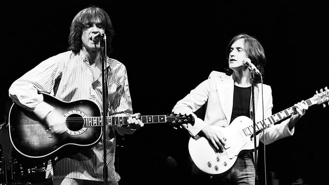 Ray Davies vs. Dave Davies