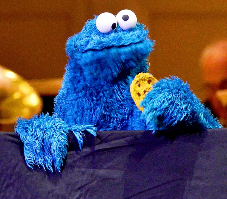 Cookie Monster Responds to Siri's Amazing Zero Divided By Zero Answer