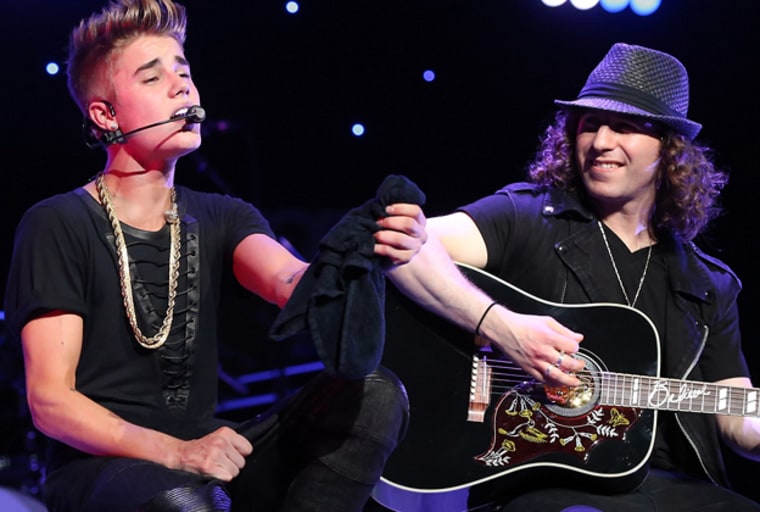 Justin Bieber Guitarist Dan Kanter Jams With Bob Weir Rolling Stone
