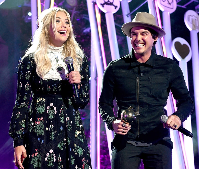 ... : Is Pretty Little Liars’ Ashley Benson Dating Tyler Blackburn