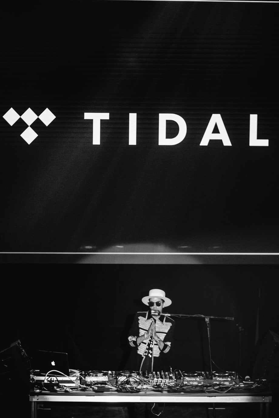 TIDAL X