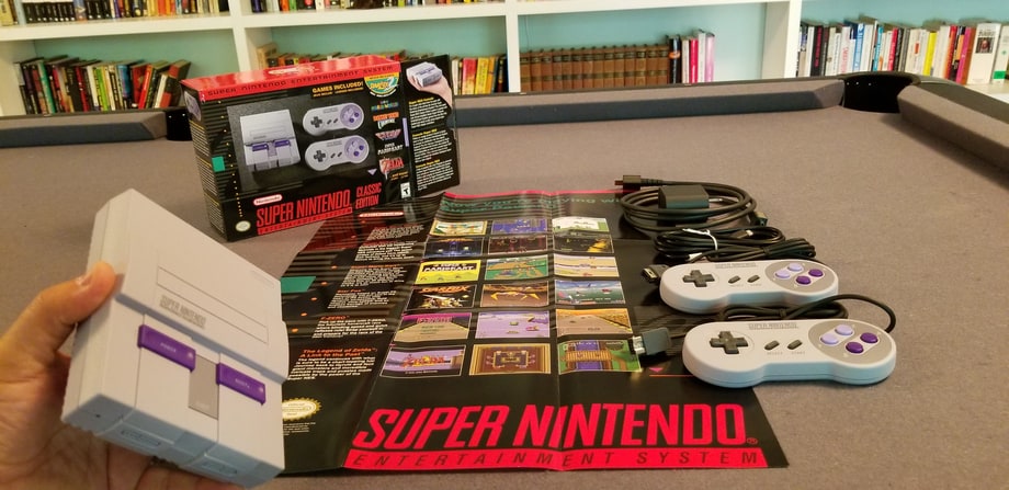 Super NES Classic Edition Unboxing, 'Star Fox 2' Hands-on Video