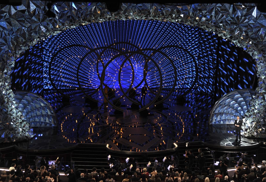WTF: That Trippy, Who-Dropped-LSD-in-My-Drink Set Design