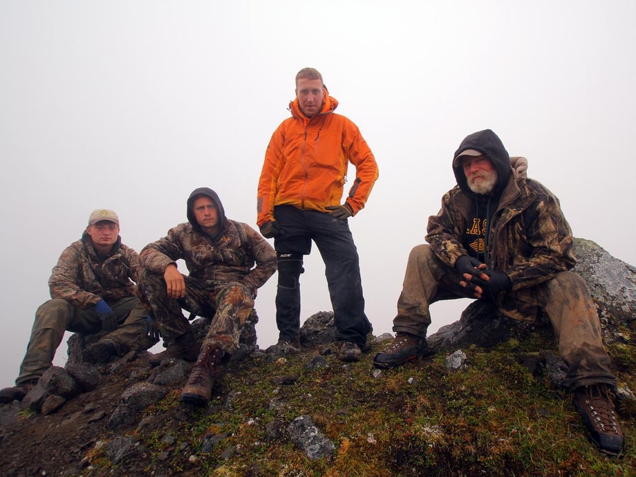 Sun 2/26: Building Alaska (DIY Network)