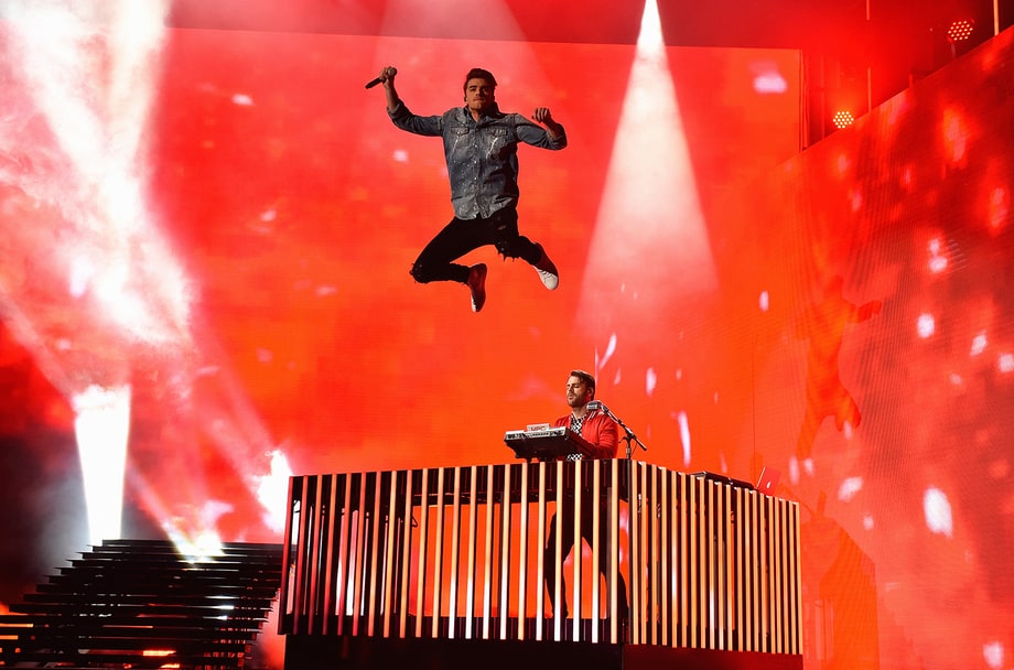 WORST: The Chainsmokers Get Pitchy