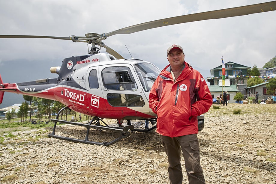 Sun, 1/8: Everest Rescue (Discovery)