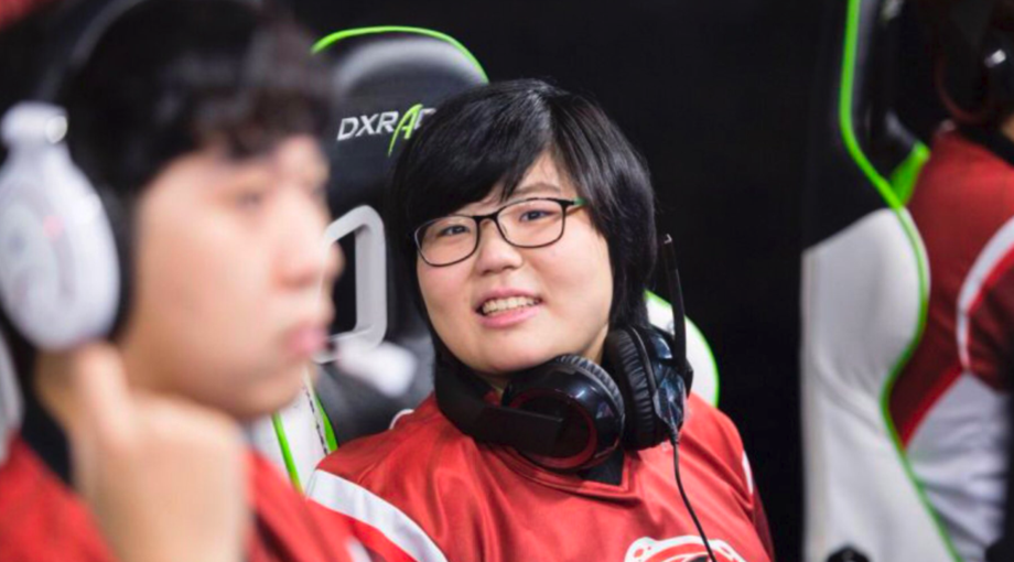 Daily Glixel: The Overwatch League Signs Its First Female Player