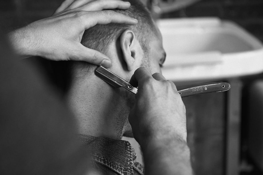 7 Razors That Barbers Use Every Day