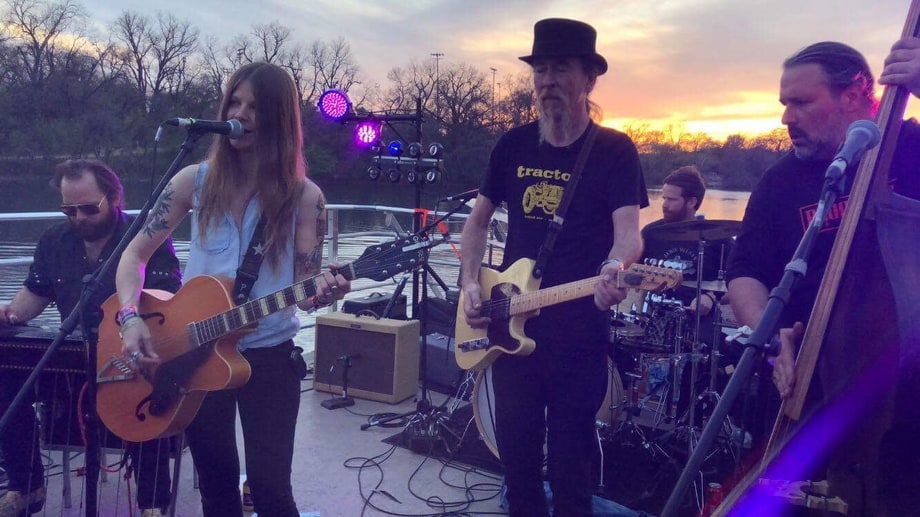 Sarah Shook & the Disarmers