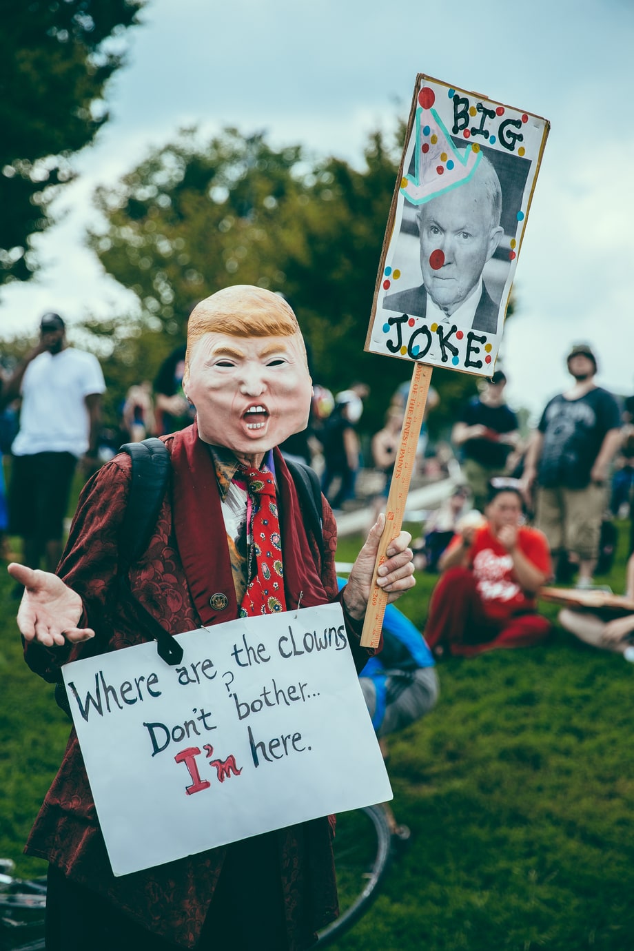 Trump's a Clown
