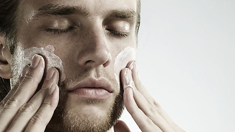 10 Biggest Skin Problems (And How to Solve Them)
