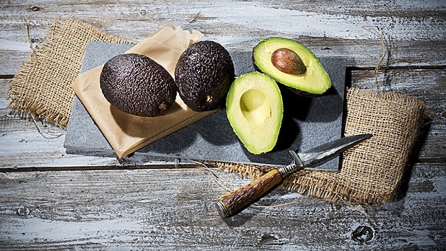 The 10 Foods You Should Keep in Your Fridge