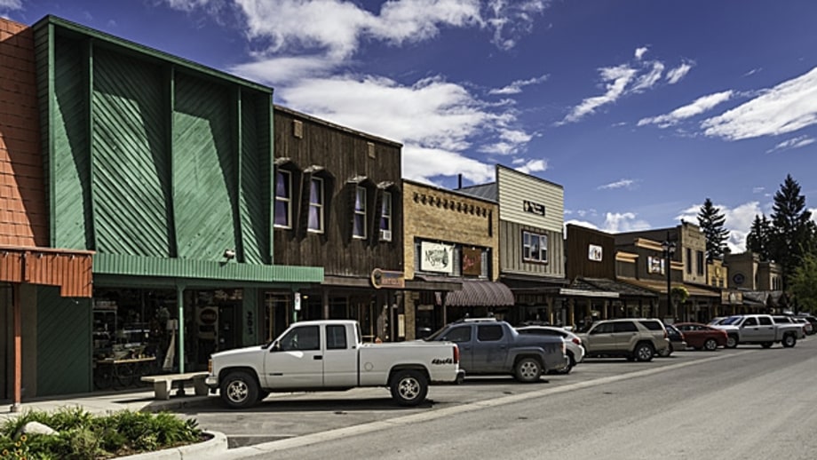 10 Great Small Towns to Visit in 2014