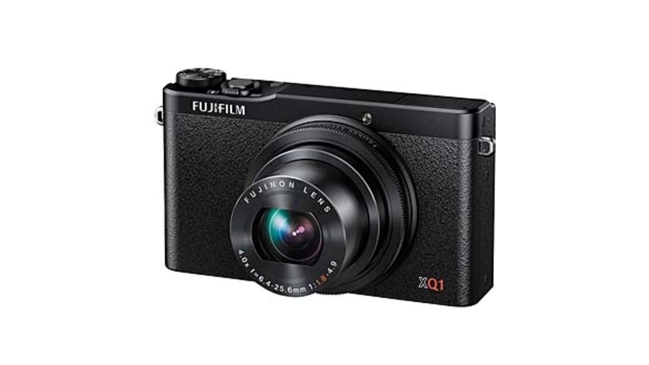 Advanced Point-and-Shoots: Fujifilm XQ1