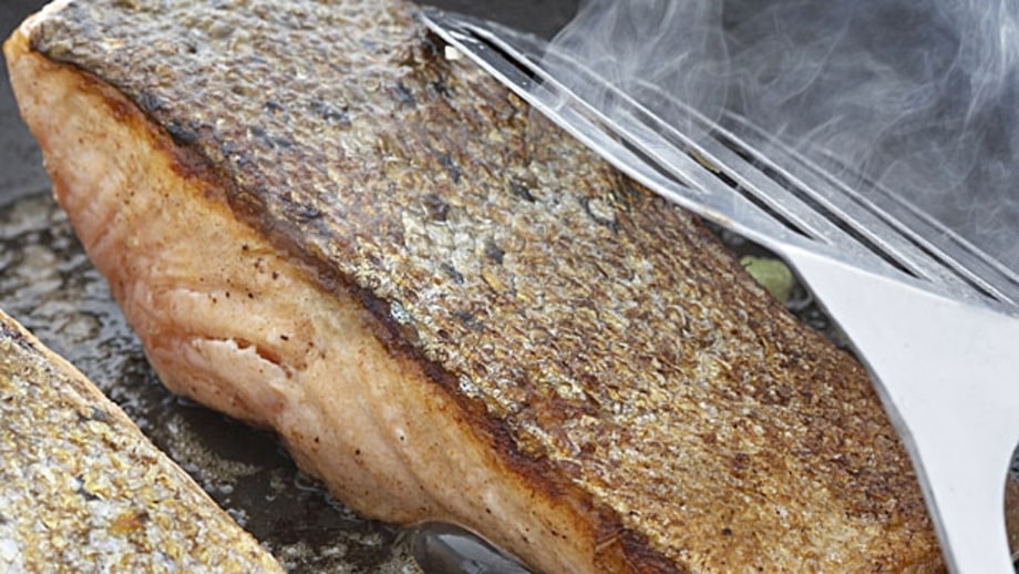 An Expert Crispy-Skinned Fillet