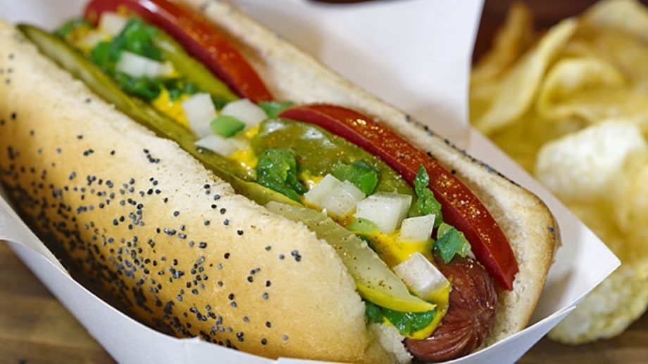 Chicago Dogs (Chicago Dogs, Wrigley Field).