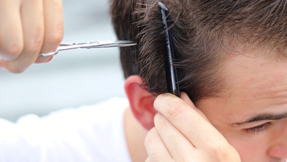 Cut into the comb.