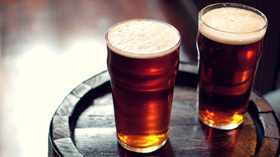 English Pint Glass (also known as the Nonic or Imperial Pint Glass)