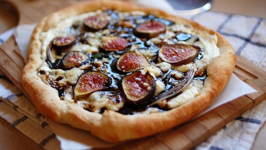 Fig and Stilton Dessert Pizza