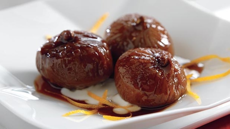 Figs Poached in Red Wine 10 Slow Cooker Recipes for Hot Weather Men