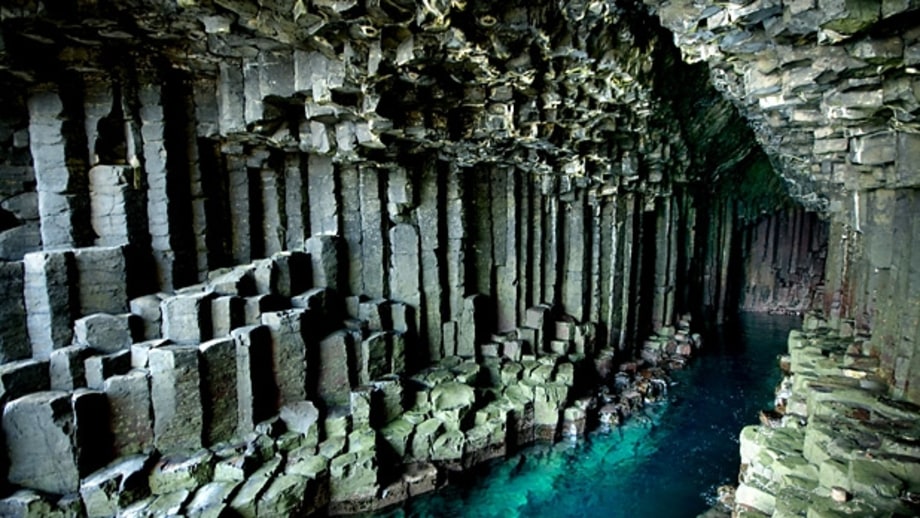 Fingal's Cave (Scotland)