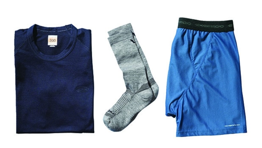 How to Layer for Fall Hiking
