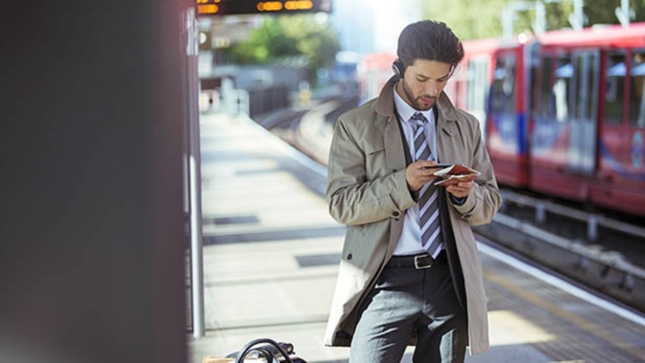 4 Must-Have Apps to Make Air Travel Easier