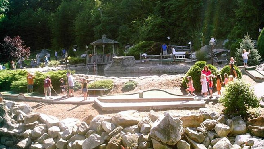 Olde Sawmill Miniature Golf, Connecticut