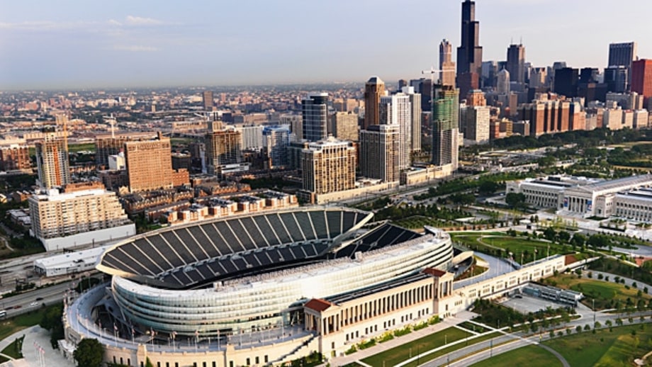 Chicago: Hockey City Classic at Soldier Field