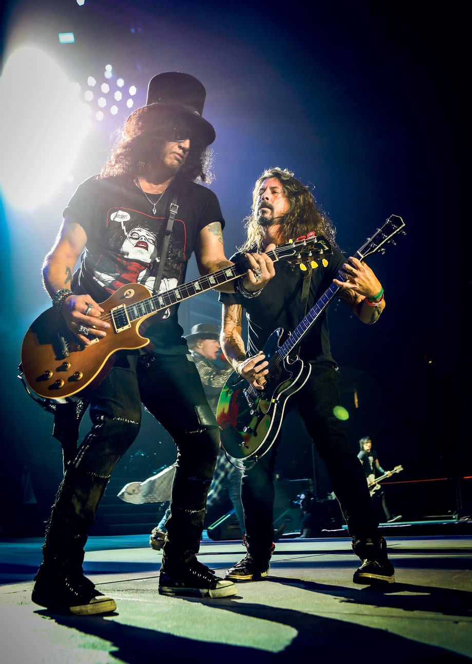 Slash and Dave Grohl