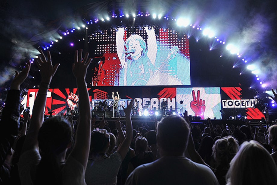 Hands Up