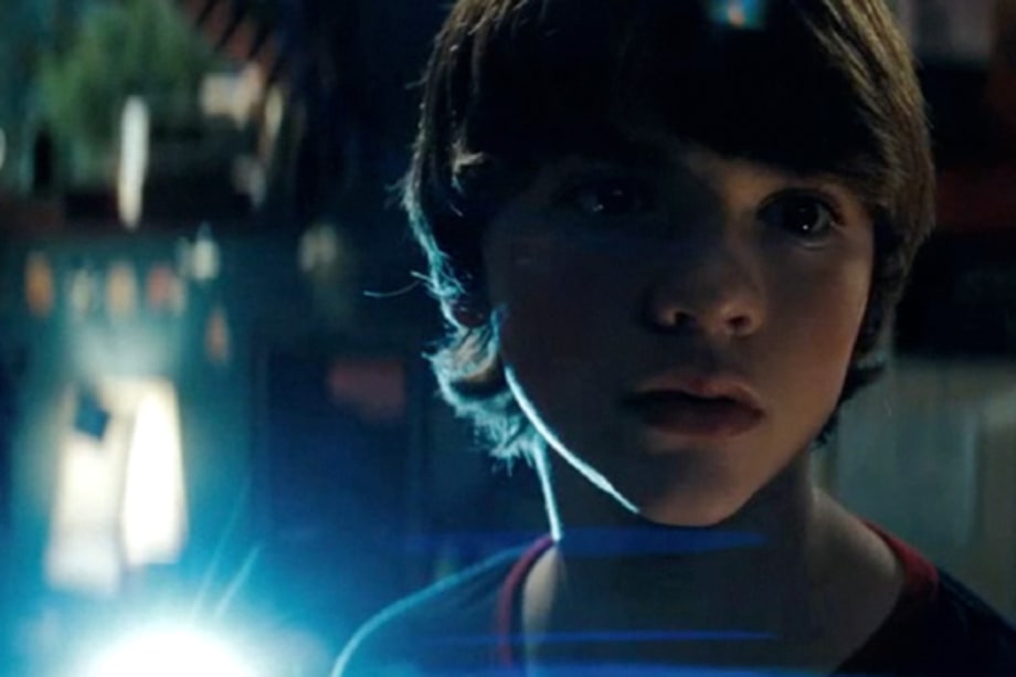 Summer's Golden Dozen, #2: 'Super 8'