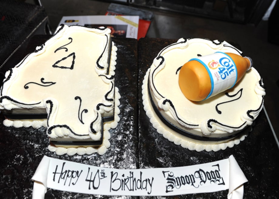 Snoop's 40 Cake