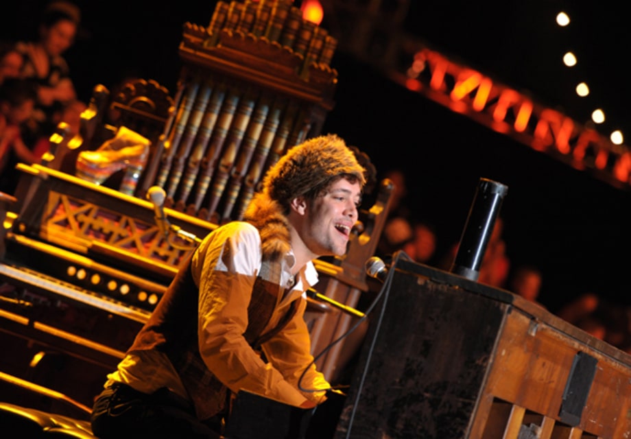 Ben Lovett of Mumford & Sons Plays Neil Young's Piano and Harmonium