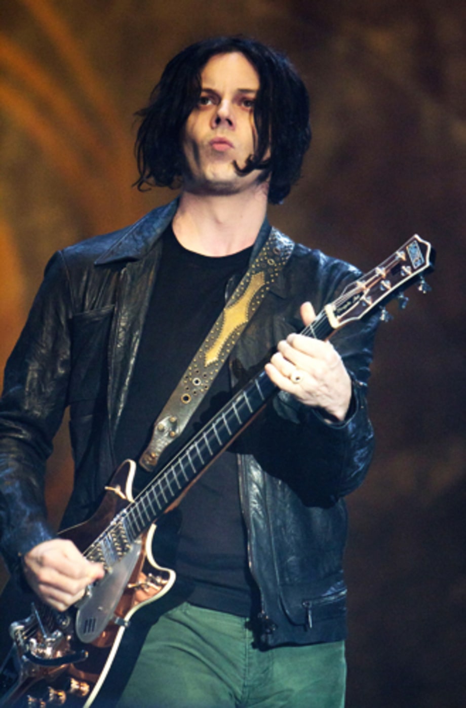 Jack White to Release Blunderbuss